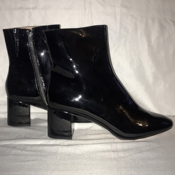 Shoes - Women’s Faux patent leather ankle boot